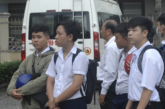 Người dân Đồng Tháp đẫm nước mắt viếng Anh hùng Nguyễn Văn Bảy ảnh 9